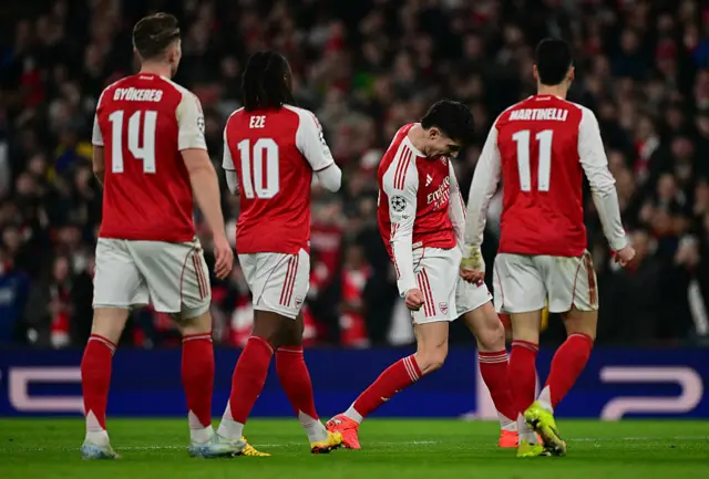 Arsenal's German midfielder #29 Kai Havertz (2R) celebrates scoring the team's second goal