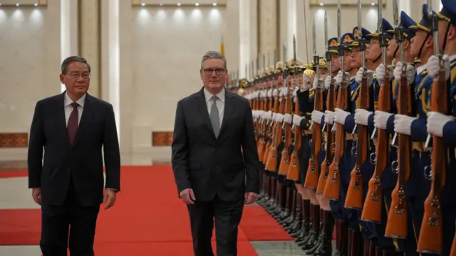 Chinese Premier Li Qiang and Prime Minister Keir Starmer during a welcome ceremony at the Great Hall of the People in Beijing