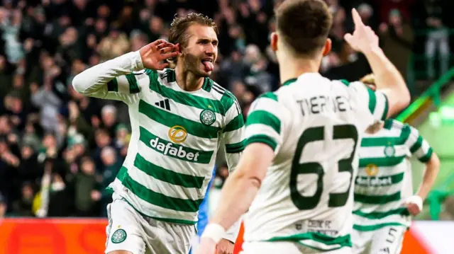 HT: Celtic 3-1 Utrecht