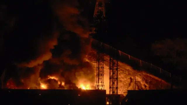 Một vụ nổ xảy ra sau các cuộc tấn công ở Caracas.