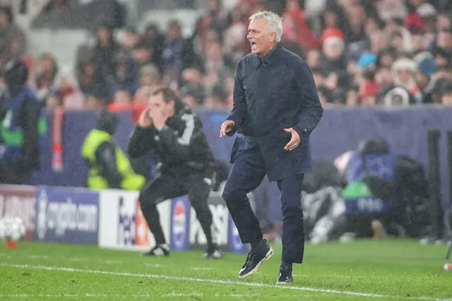 José Mourinho screaming on the sideline