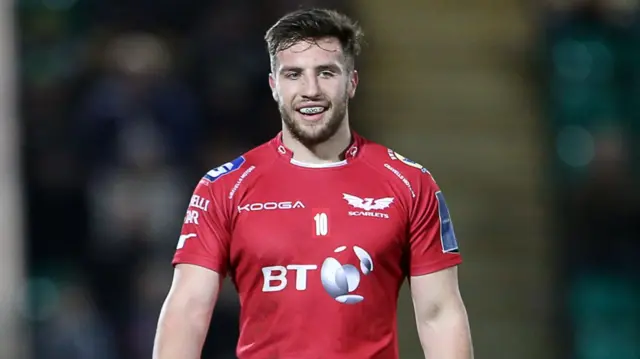 Billy McBryde for Scarlets in 2017