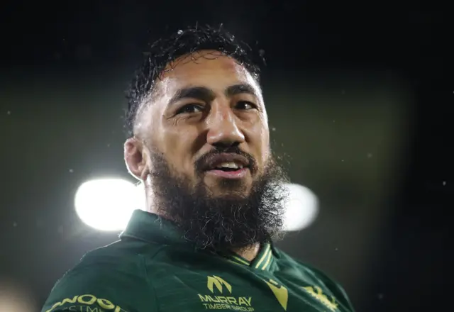 Bundee Aki