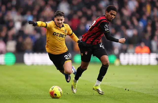 Adli breaks down the wing