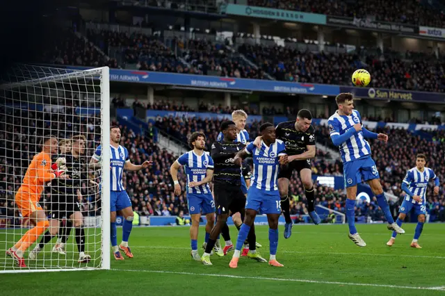 Everton load the Brighton box