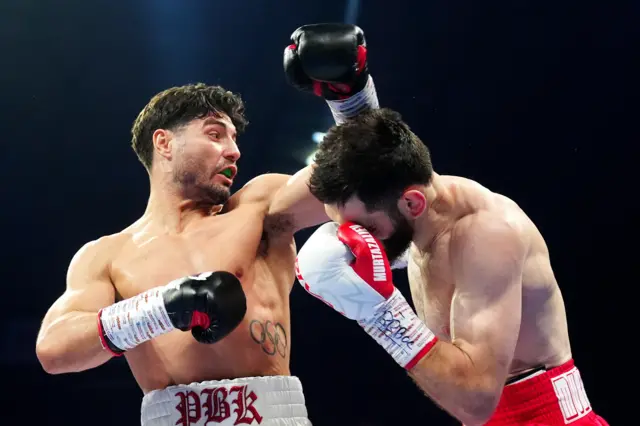 Josh Kelly in action against Murtazaliev
