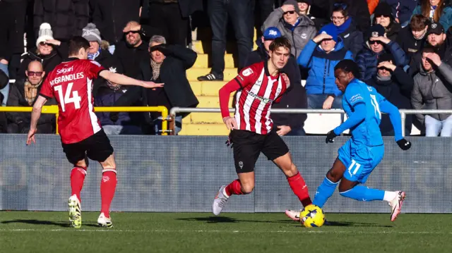 Lincoln v Peterborough match action