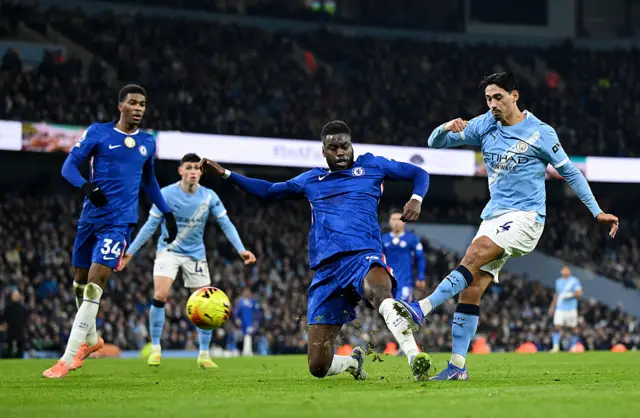 Tijjani Reijnders of Manchester City scores his team's first goal