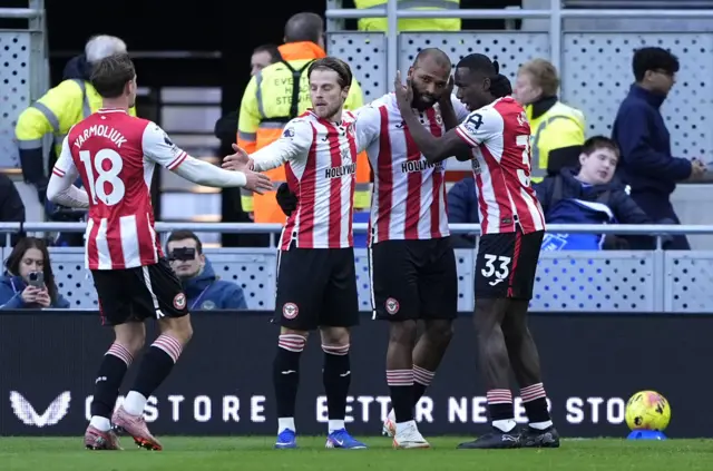 Brentford's Igor Thiago (second right) celebrates with team-mates