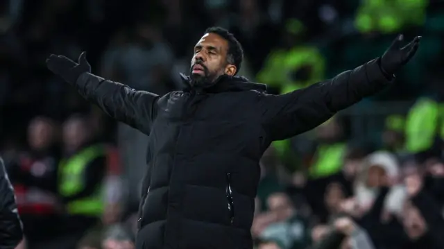 Wilfried Nancy celebrates