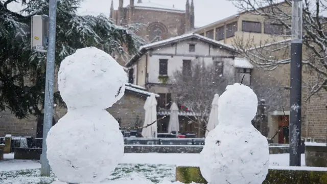 Snowmen in Pamplona