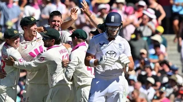 Australia's Beau Webster (C) celebrates the wicket of England's Will Jacks