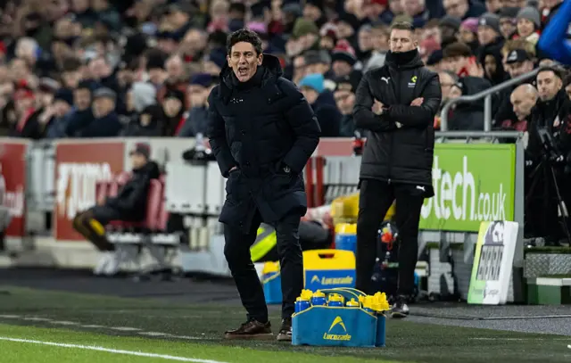 Brentford's manager Keith Andrews gestures