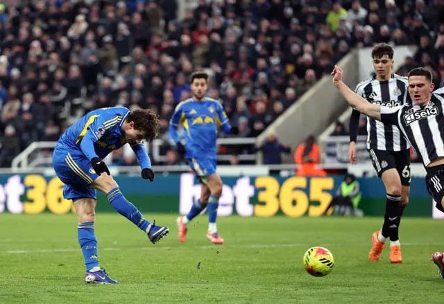 Brenden Aaronson of Leeds United scores his team's third goal
