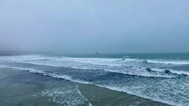 Picture of sea with some waves