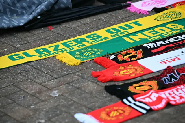 Glazer Out scarves