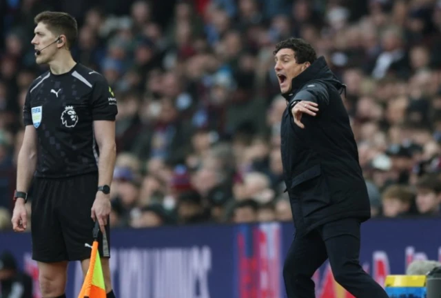 Brentford manager Keith Andrews and Aston Villa manager Unai Emery