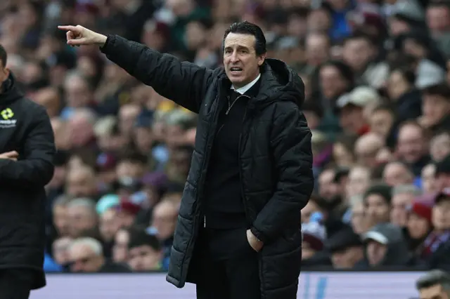 Unai Emery gestures on the touchline