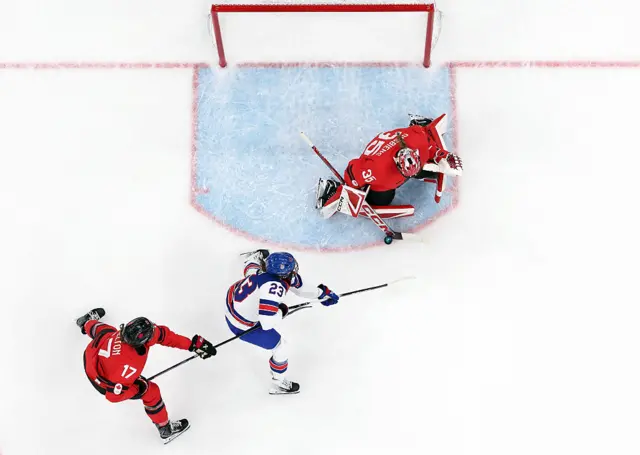 Hannah Bilka puts pressure on goal