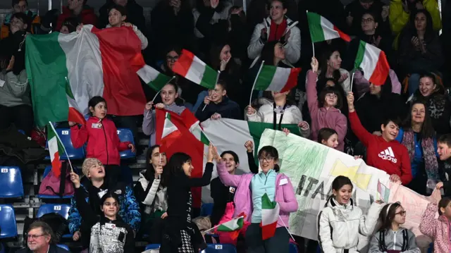 Italy fans