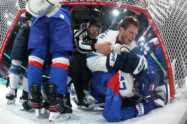 Men's ice hockey