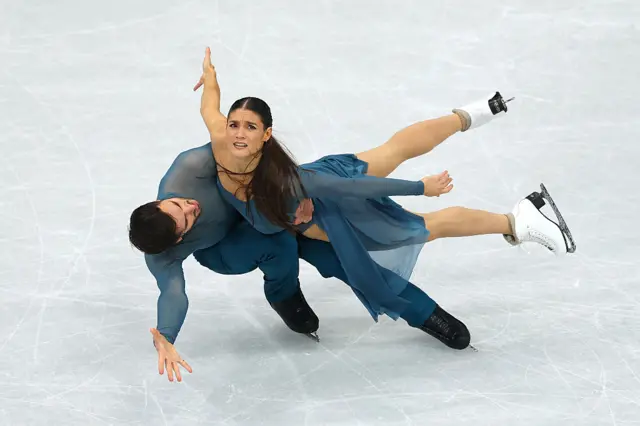 Laurence Fournier Beaudry and Guillaume Cizeron of Team France