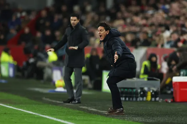 Keith Andrews, Manager of Brentford, reacts