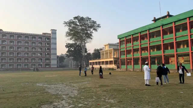 Low turnout at Awami League stronghold