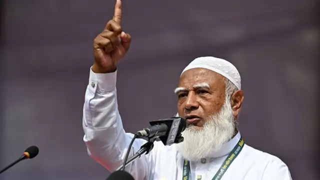 Shafiqur Rahman, Jamaat-e-Islami party leader speaks during a Jamaat-led alliance rally