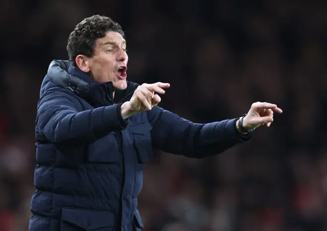 Keith Andrews, Manager of Brentford of Brentford on the side line