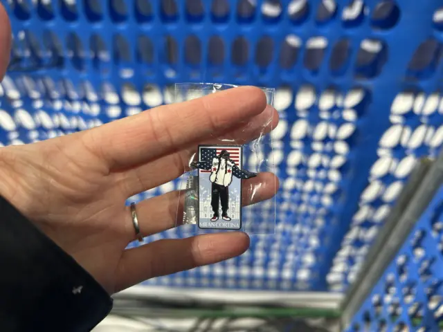 Snoop Dogg pin