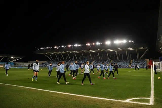 Floodlights working