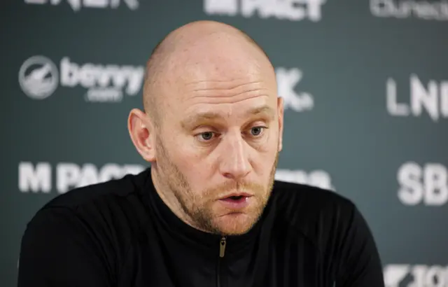 Hibs head coach David Gray