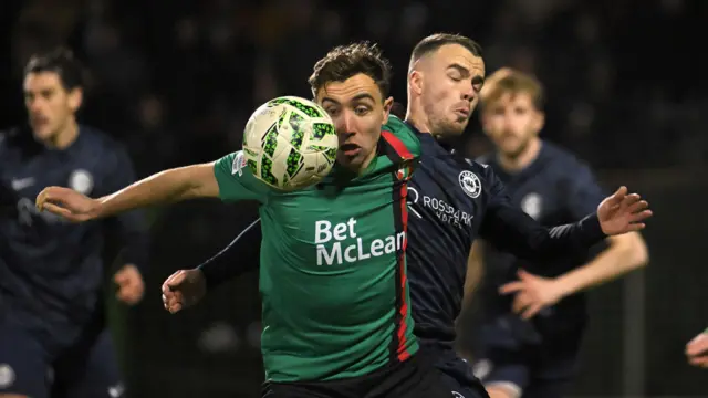 Glens v Larne