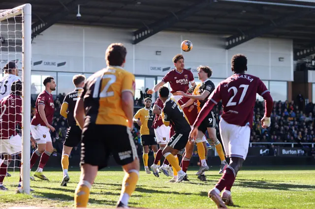 Mavropanos heads above a crod