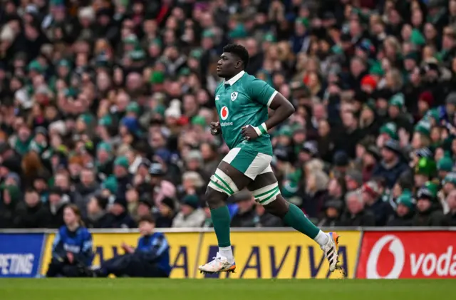 Edwin Edogbo runs on to make his Ireland debut