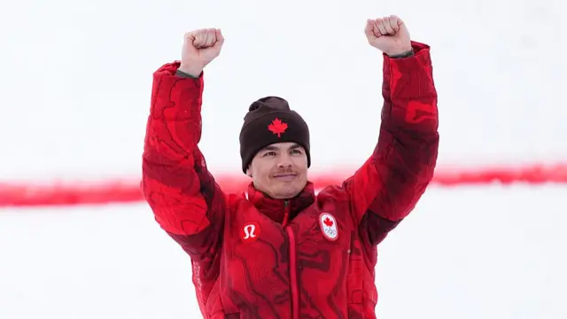 Mikael Kingsbury celebrates