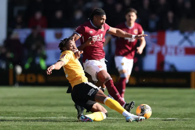 Revan slides into a challenge on traore