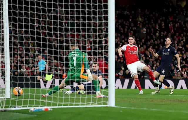 Viktor Gyoekeres of Arsenal hits the post