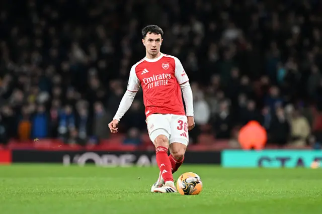 Martin Zubimendi of Arsenal crosses the ball