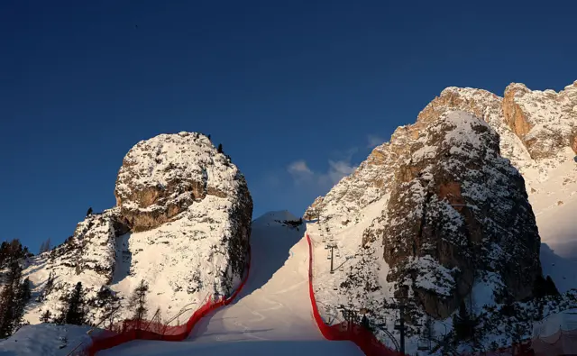Giant slalom course