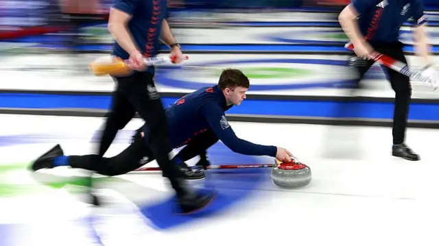 GB curlers in action
