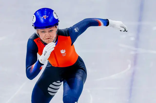 Xandra Velzeboer
