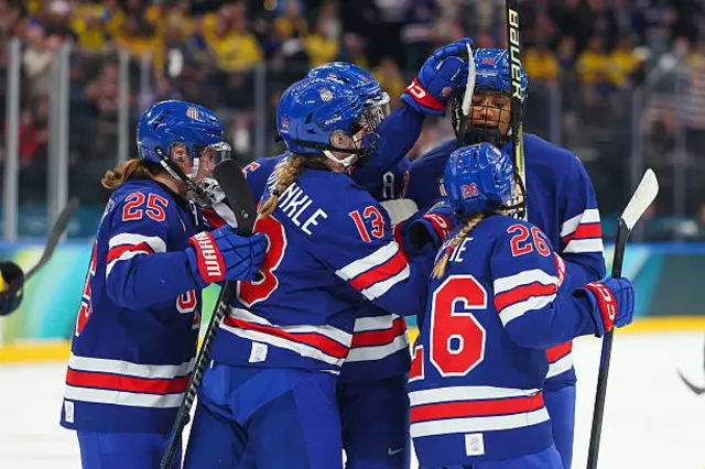 USA celebrates goal