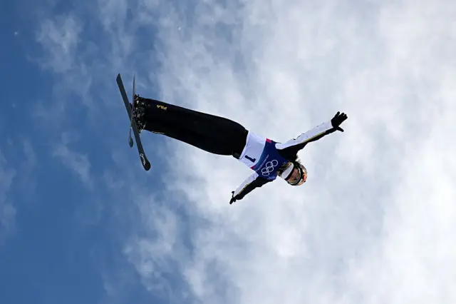 Mengtao Xu in aerials