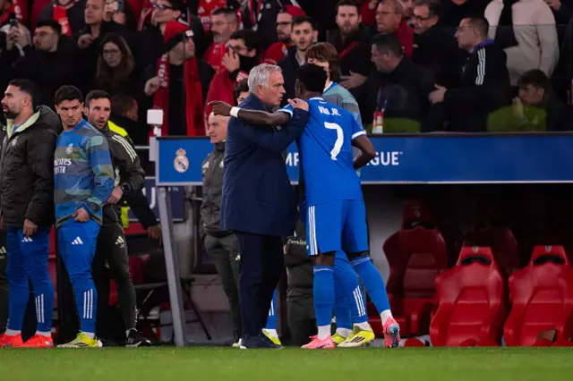 Jose Mourinho head coach of SL Benfica is seen talking to Vinicius Junior