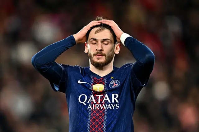 Khvicha Kvaratskhelia of Paris Saint-Germain reacts