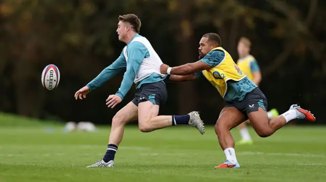 Tommy Freeman and Ollie Lawrence in training