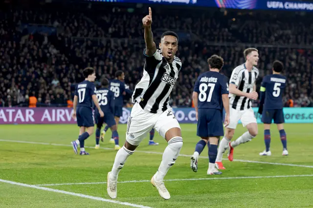 Joe Willock of Newcastle celebrates 1-1 during the UEFA Champions League match between Paris Saint Germain v Newcastle United at the Parc des Princes on January 28, 2026 in Paris France