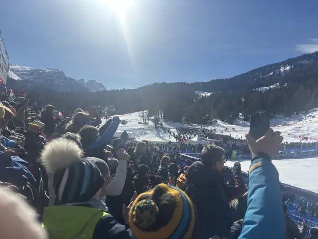 People dancing at slalom